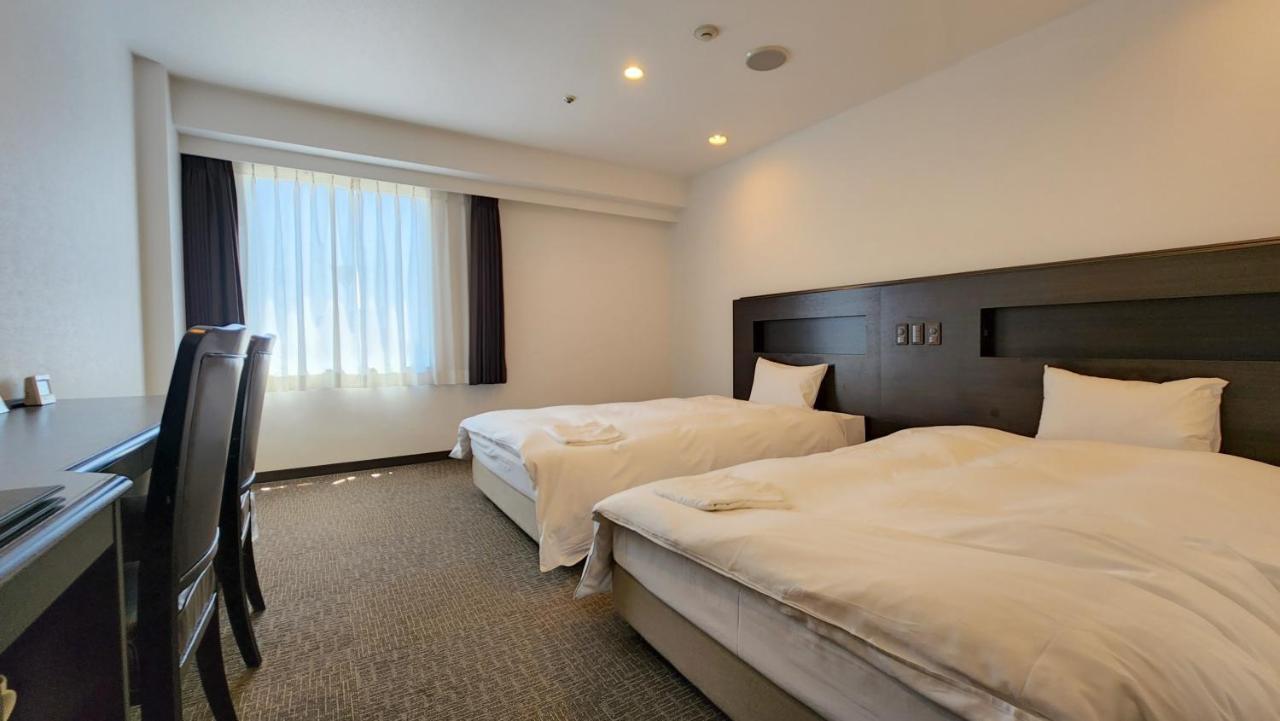 Platon Hotel Yokkaichi Exterior foto
